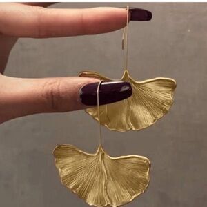 Anthropologie Gold Ginkgo Earrings